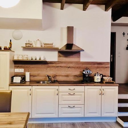 Romantic Apartments Sweet Baci Maribor Bagian luar foto